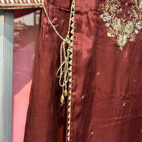 Aurelia 2 piece suit - Picture 6 of 7